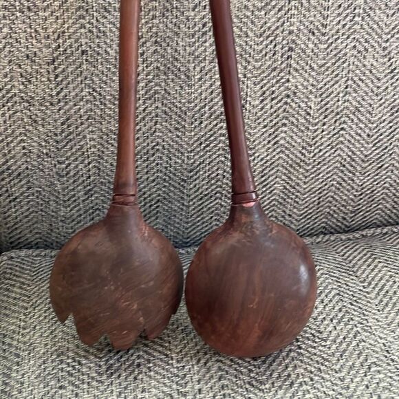 🌸Host Pick🌸 Hand Carved Wooden Salad Servers. Giraffes 13 Inches - Picture 7 of 9